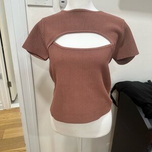 Boutique women’s top with peep hole